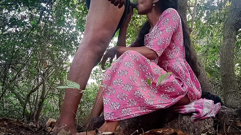 xxxSejal: Sorellastra che nella giungla. Sesso all'aperto