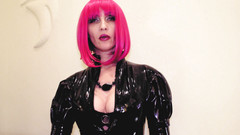 Eva Latexxx: Lateks fetish strapon. Puan Eva Latex milf merah jambu rambut...
