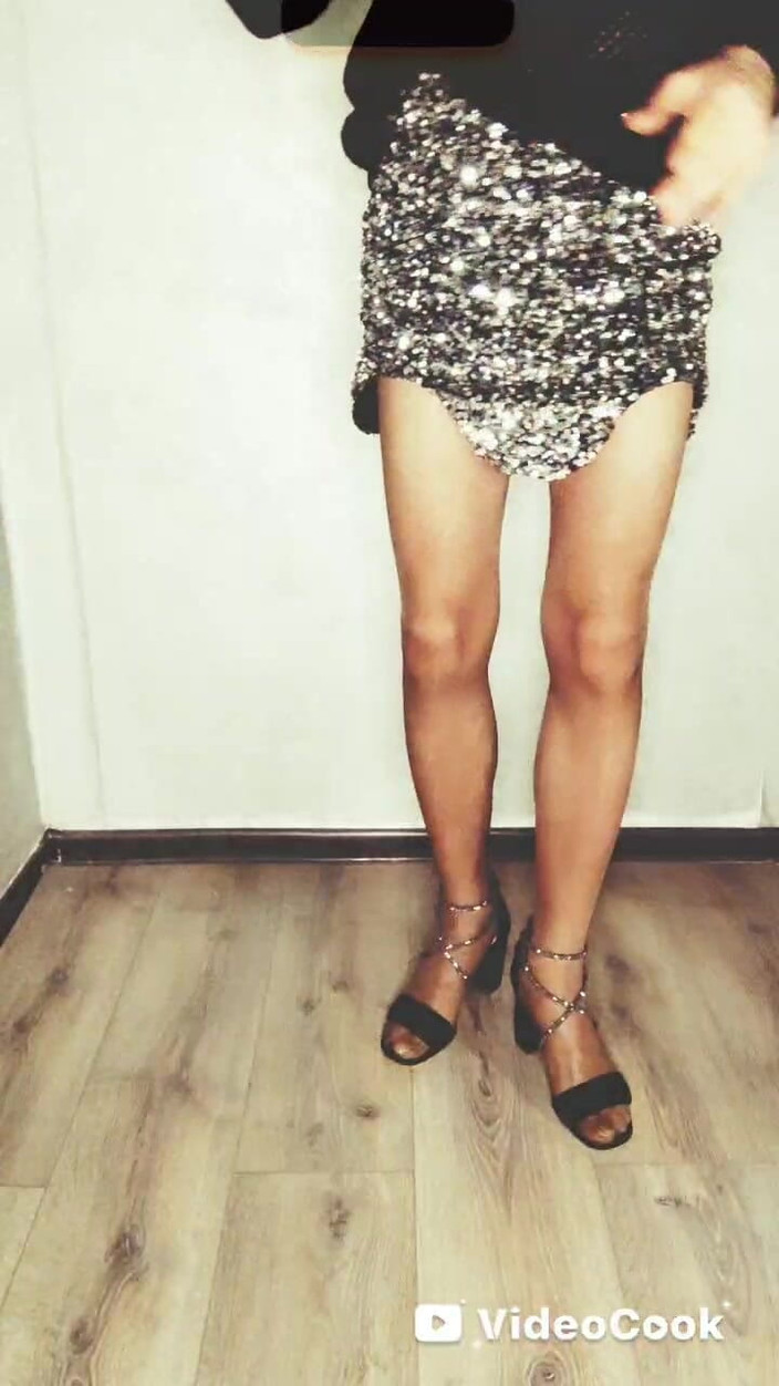 Lana Cross: स्नक्सी नृत्य