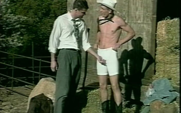 Gay RetroX VHS: 流中的饥渴男人 7