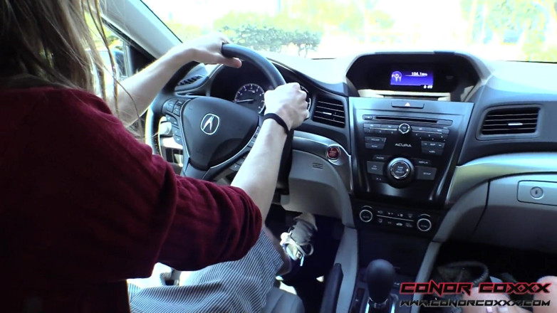 Horny Household: Madrastra recompensa a hijastro con en coche