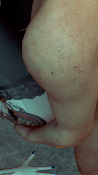El Trato Sucio Entre El Tío Y La Chica Tatuada De La Calle (3)