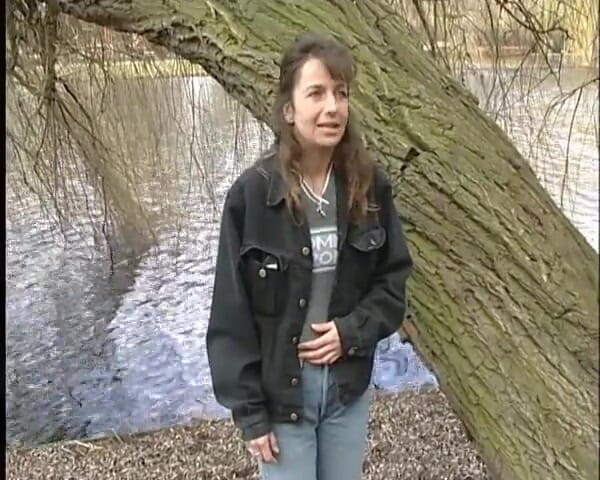 YOUR FIRST PORN: Sandra Gibt Heute Vollgas Mit Beiden Loecher - Astăzi Sandra merge...