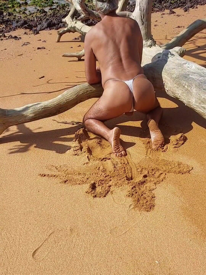 Ladysilvas: Ladysilva cặp mông to của tôi trên bãi biển