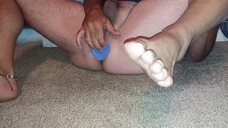 Midsouth Foot Fetish: Ho provato un dildo nel mio culo per la prima...