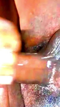 Великий член, чорний аматорський камшот. Екстремальне гей порно. Twink, пряма соло мастурбація дрочкою руками. Чорний хлопець, великий член, величезний член, частина 8