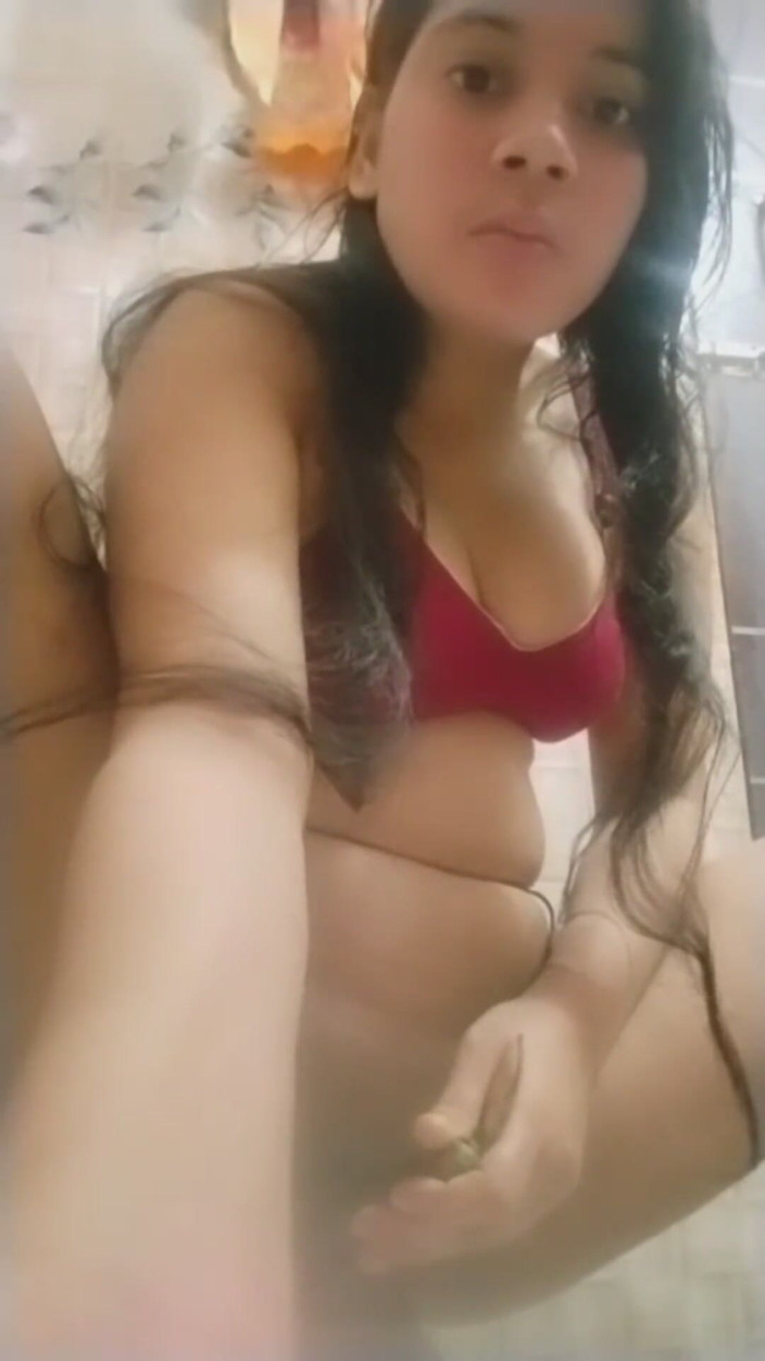 Bluegirl009: Mal Out Hot Video