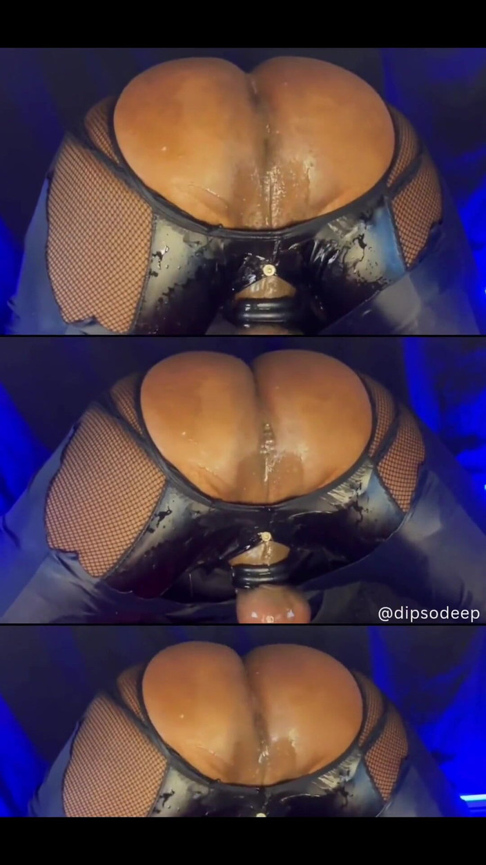 DipsoDeep: Dno vykopává do zejícího zadku s hračkami