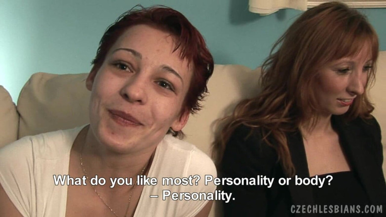 Czech Lesbians: Lesbian Czech 2 - bahagian 1: Pesta kongkek mega menjilat pepek - berpuluh-puluh awek...