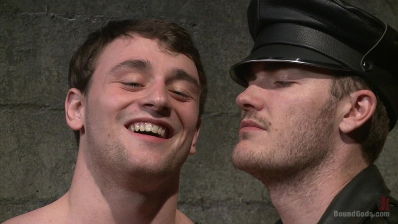 Bound gods: M. Wilde se casse dans le nouveau garçon de la...