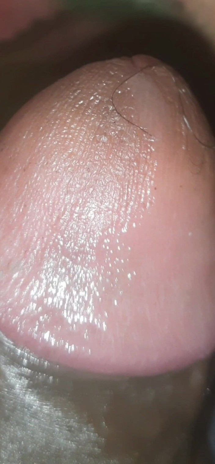 Lubina45: 그는 비밀리에 자신의 친밀한 관심사를 탐구하고 있습니다.