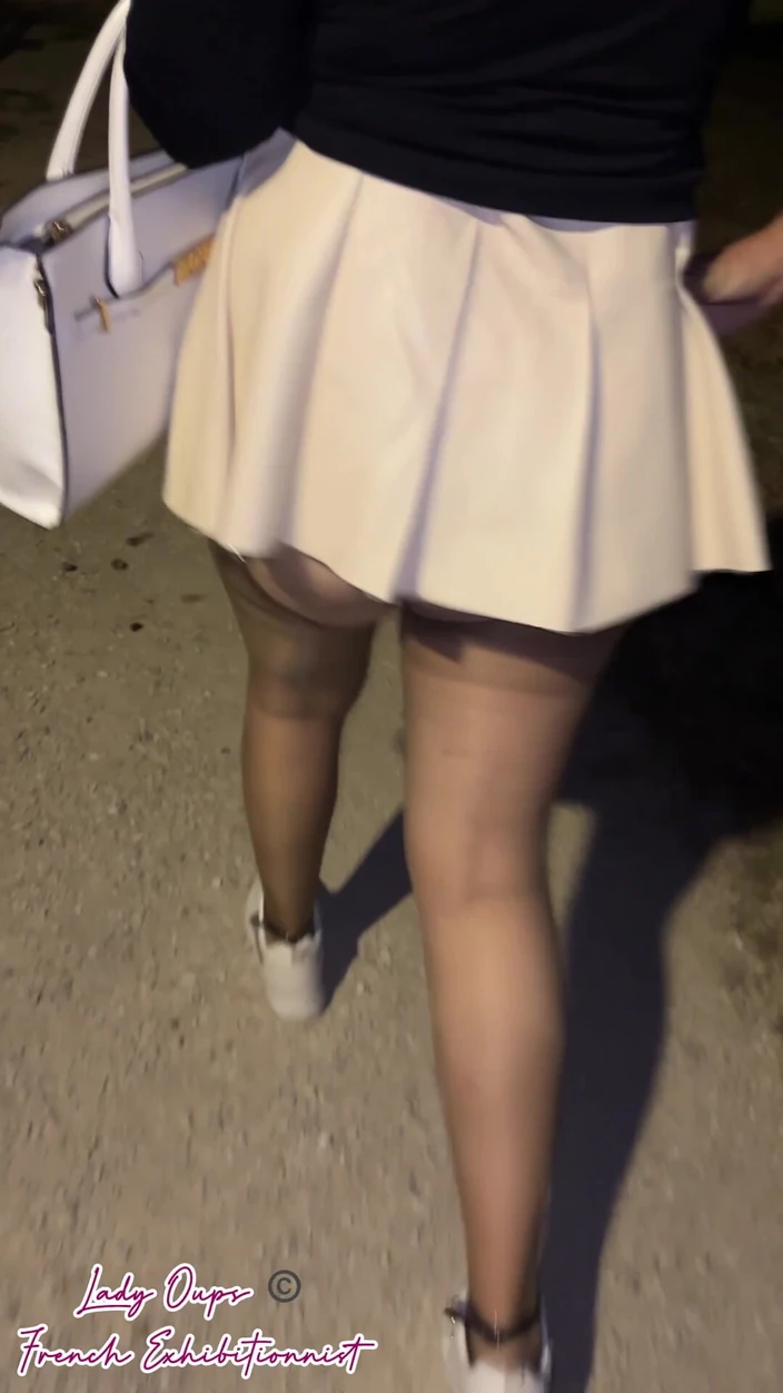 Lady Oups: Remote Controlled Sex Toy in Under a Sexy Leather Miniskirt...