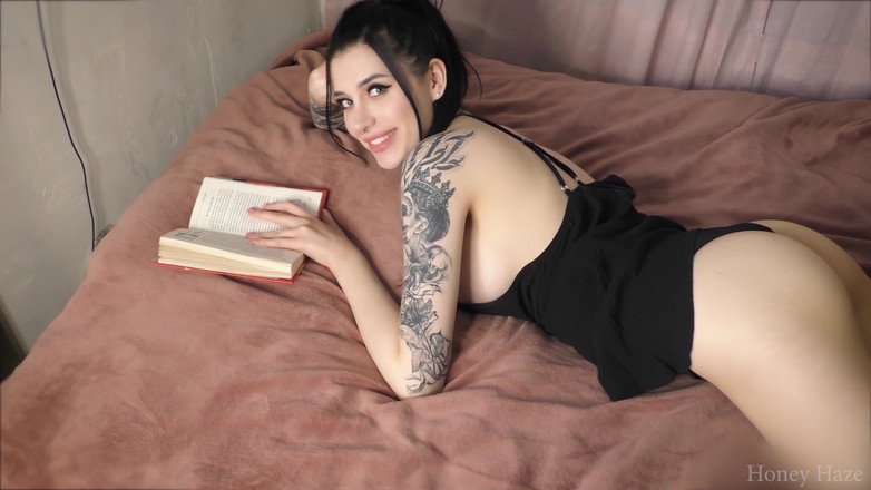 Honey Haze: Дочка Забросила Книжку, Чтобы Пососать Мне. Honey Haze
