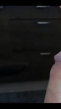 혀로 괴롭히는 핫한 펠라! 그녀는 롤리팝처럼 핥아!