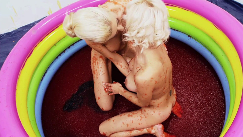 Hot Girlz: Busty blonde gets fingered inside the jelly pool