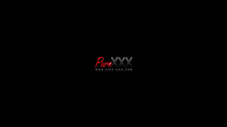 Pure Media Enterprises: Азиатская крошка обожает дрочить хуи