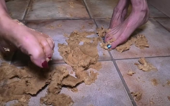Catalia's lesbian filth: Stând pe tortul meu de ziua mea