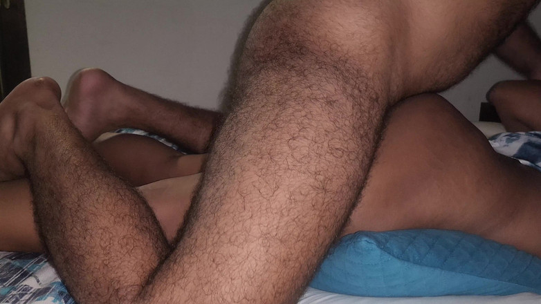 Hardcorelove1: 私はセックスを抱きしめています 義理の妹は言います