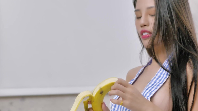 Asian Milfs n Teens: Asian Coock- Perv Milfs n Teens