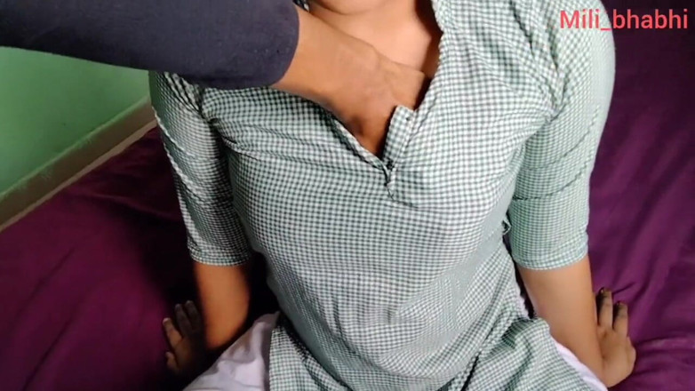 Mili bhabi: Hintli desi liseli kız erkek arkadaşıyla seks yapıyor xvideos