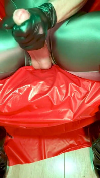 Massive Sissy Cumshot