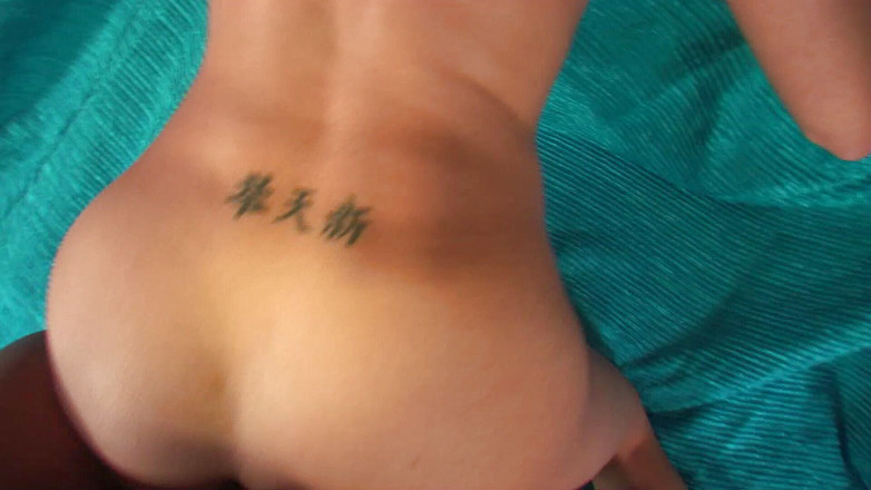 CBD Media Interracial: Cassidy, cuerpo delgado caliente, obtiene su apretado coño follado duro...