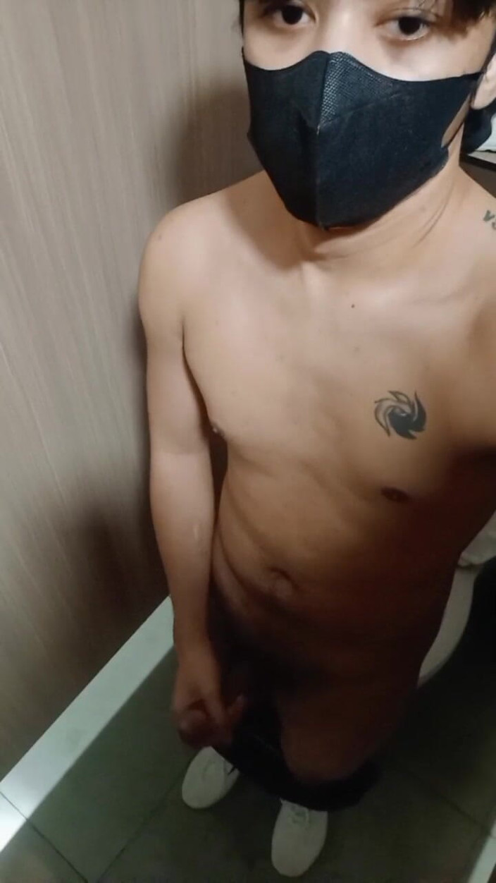 KrakenTwink: Готовий до вітчима, де ти? Pinoy twink мастурбація і камшот