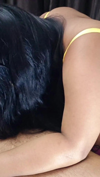 Grande rabo quente indiana Neha fodida muito duro