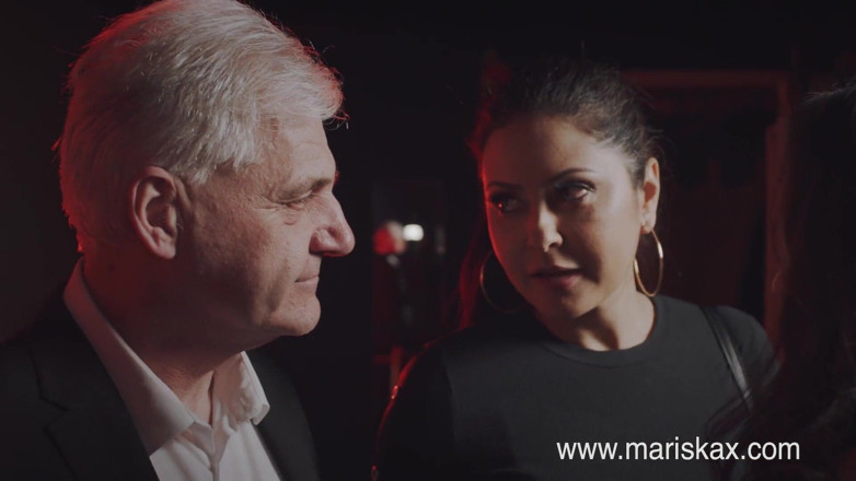 Mariska x: Лесбійські ігри Mariska і Sahara Knite