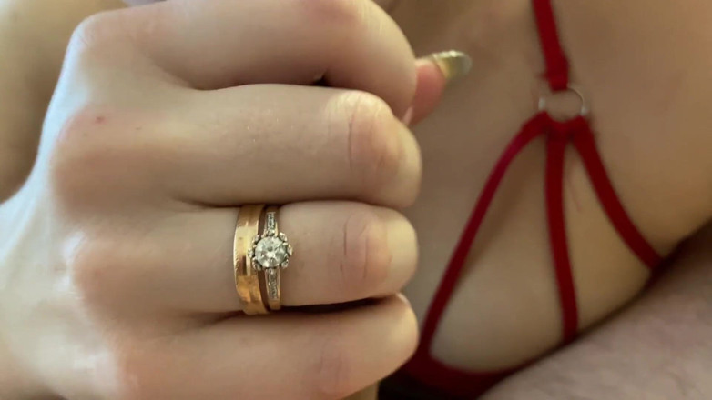 Sweet Hot mouth: Gentle and beautiful blowjob in the morning
