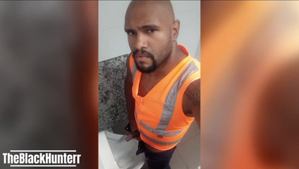 TheBlacKHunterr: Koupelna v práci