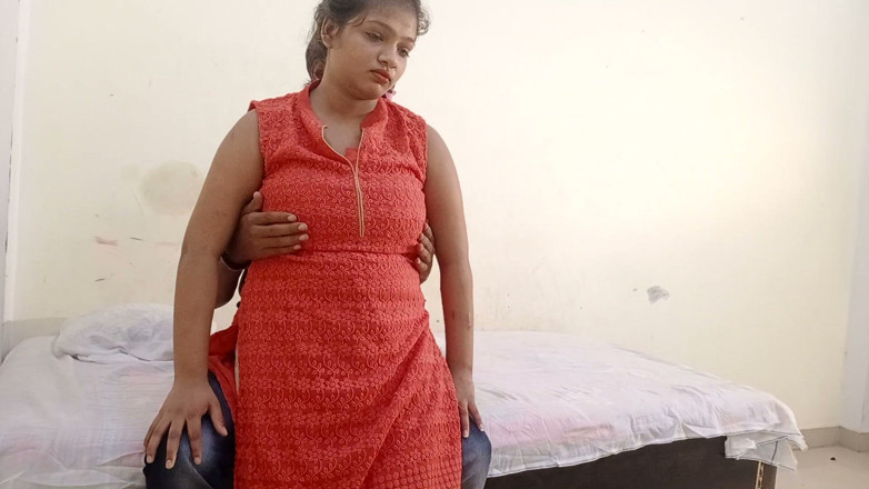 Sarika Vikki: Klasik Hintli misyoner pozisyonunda seks