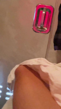 기차에서 동료 여행자 따먹기... - 남편이 있습니까? 예! 오 하나님, 우리가 무슨 짓을 했는지!