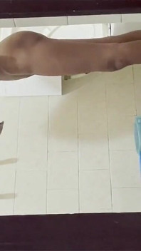 Nude Girlfriend Bath