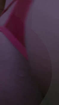 빨간 끈과 실크 장갑을 끼고 후장 숭배 Sissy Goon 연료