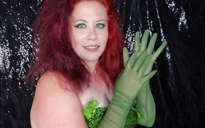 Deanna deadly: Poison Ivy dává Batmanovi penatomii poté, co je tak nadržený...