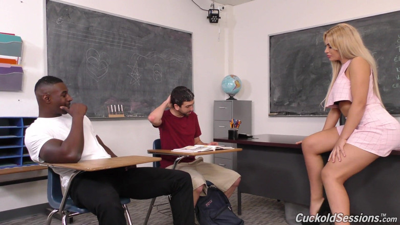 Cuckold Sessions: Assh Lee, анал із великим чорним членом - сеанси рогоносця