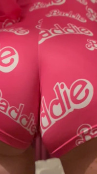 MILF Barbie otel odasında azgın