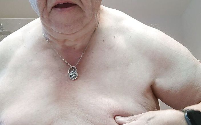 Karlchengeil: Rodnad mina vackra bröst