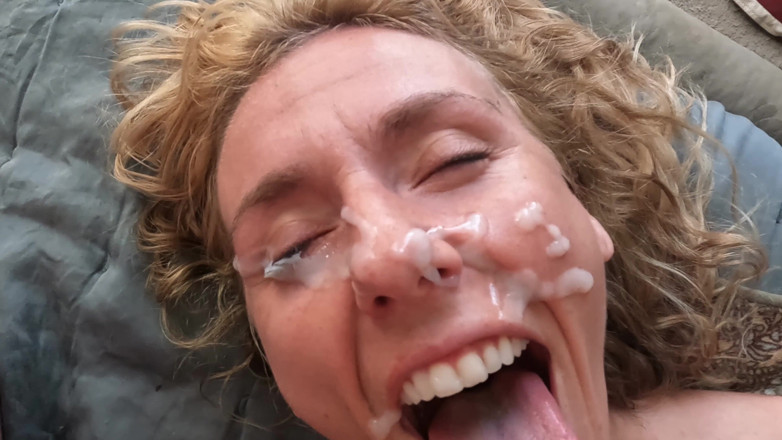 Sav Moolah: Record Breaking Facial!