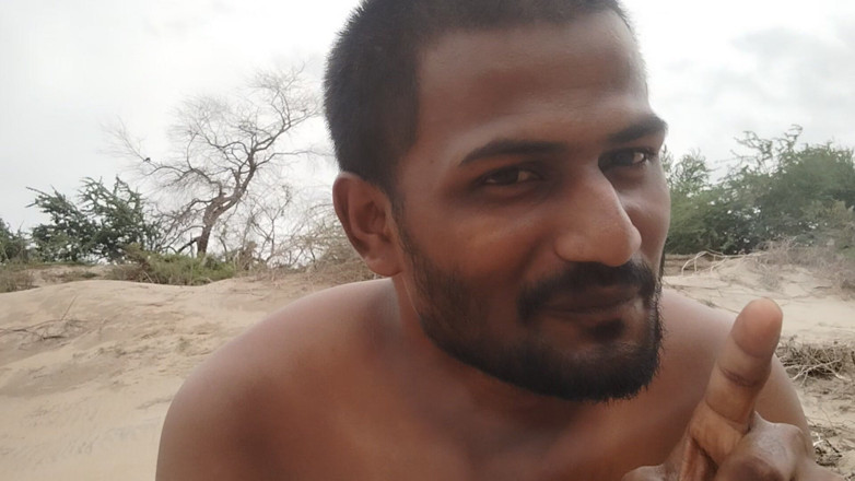 KUMBHA MANOJ KUMAR: Xhard spielen auf sand ehefrau kommt nie so, genießen sie...