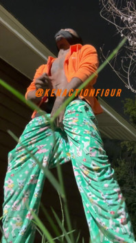 Kenactionfigur Busting a Big Ass Nut Outside the Trap House