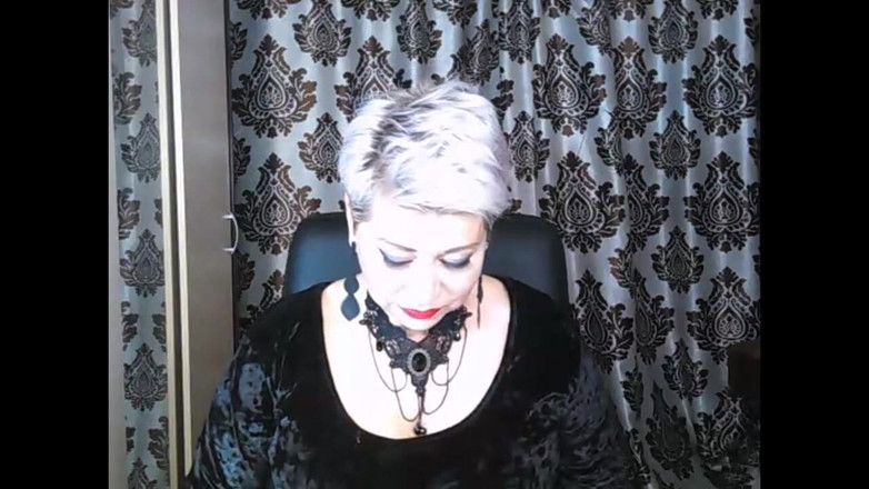 AimeeParadise: ¡Mi hermosa esposa es una puta virtual caliente!