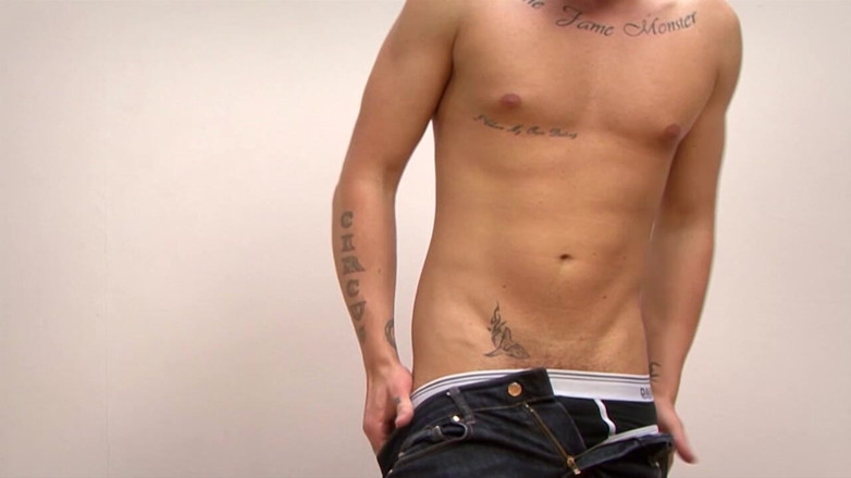 UK Naked Men: David Circus
