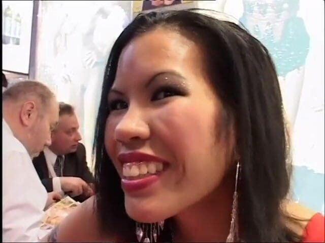Xtime Network: Blond milf dziwka z niesamowitymi cyckami jedzie wielki kutas - DVD