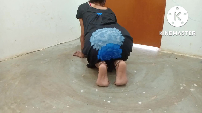 Ankurpriya000: Indyjska macocha w Nighty Cleaning Home Show Porno Radar Twój...