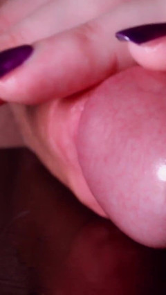 Extreme Closeup Cumming thumbnail