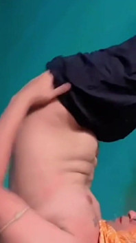 Najgorętsze wideo pee smallow