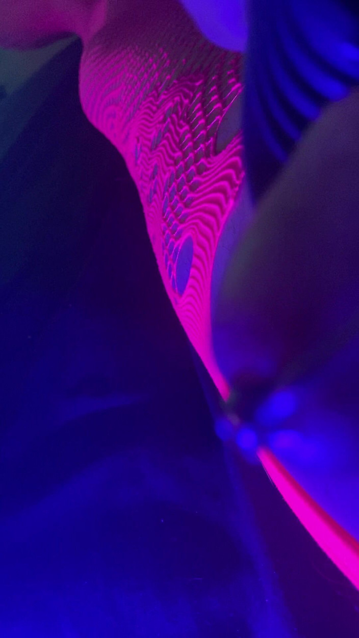 Virgin Crossdresser "Oidacat": Рожевий настрій