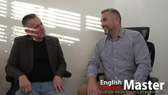 EnglishLeathermaster: Mestre e garoto humilha pau pequeno